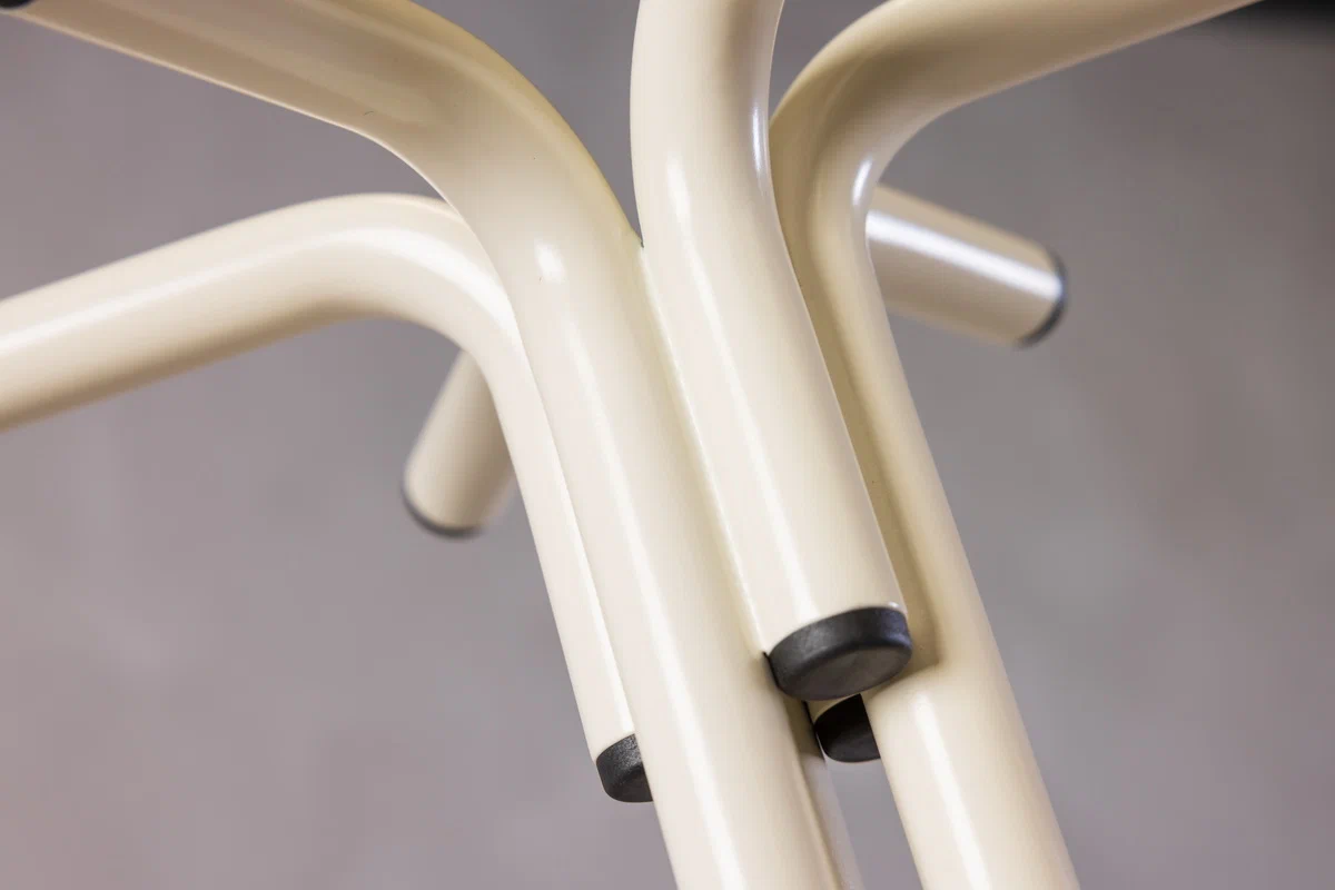 SALUTE standing coat rack